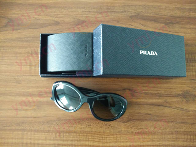 Prada普拉达太阳镜 SPR30P.jpg