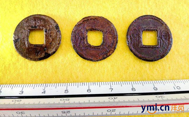 日本出土青铜币.jpg